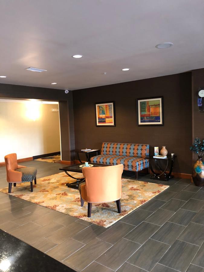 Countryview Inn & Suites Robinson Eksteriør billede