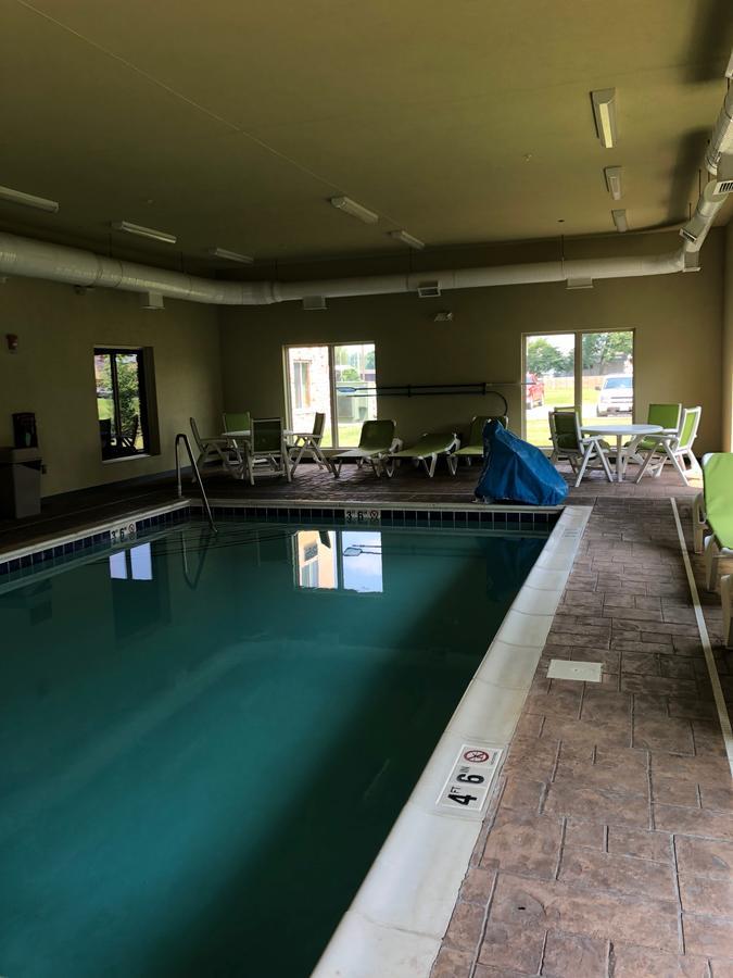 Countryview Inn & Suites Robinson Eksteriør billede